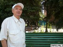 Писатель Герольд Бельгер. Алматы, август 2009 года.