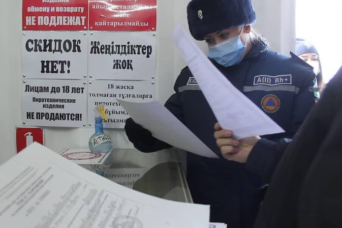 В ВКО есть пока только четыре точки продажи пиротехники