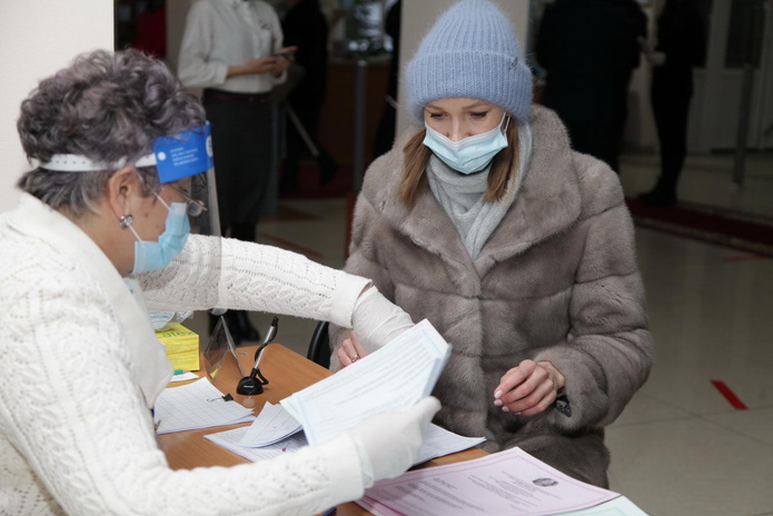 С 7 утра в Усть-Каменогорске открылись избирательные участки