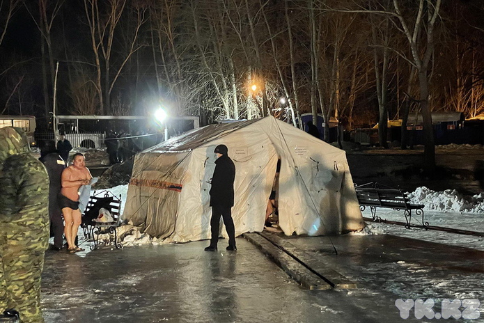 В Усть-Каменогорске этой ночью начались Крещенские купания