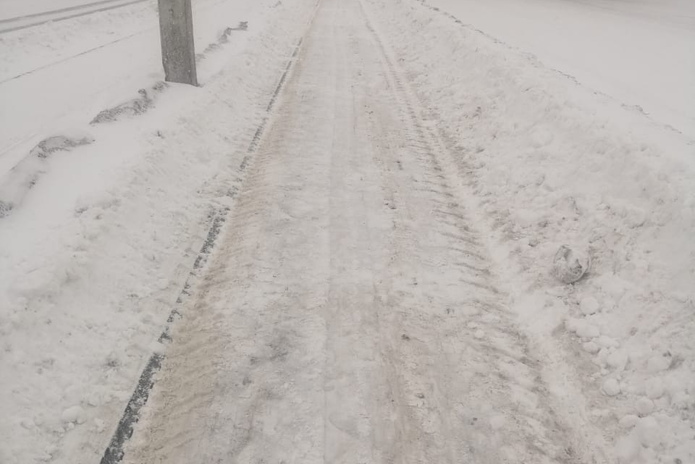 Весенний снегопад: город чистят с 4-х утра