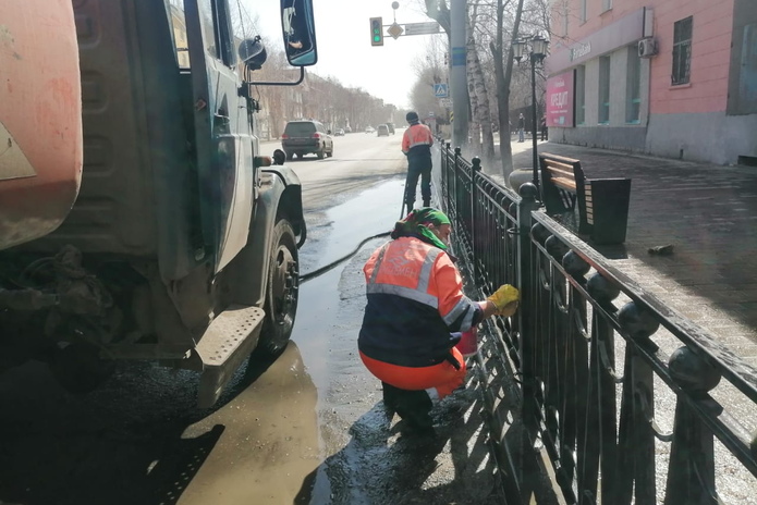 В городе наводят чистоту