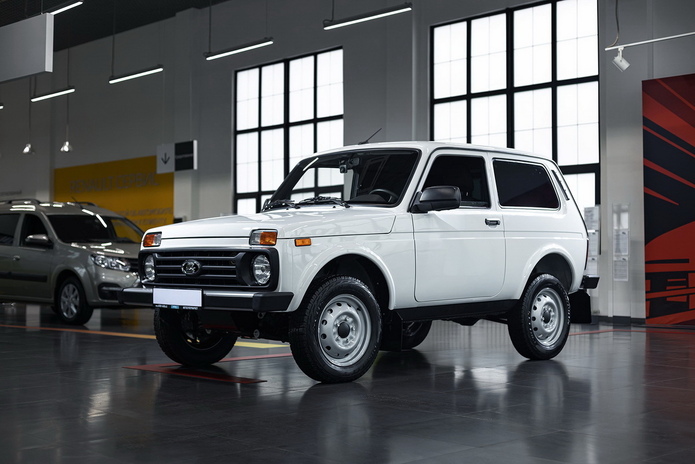 В Усть-Каменогорске открылся автосалон Renault и LADA!