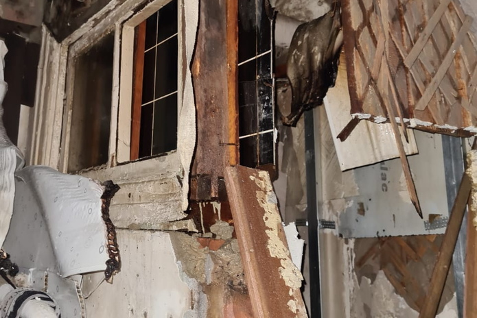 Спасателями Усть-Каменогорска при пожаре эвакуировано 15 жителей