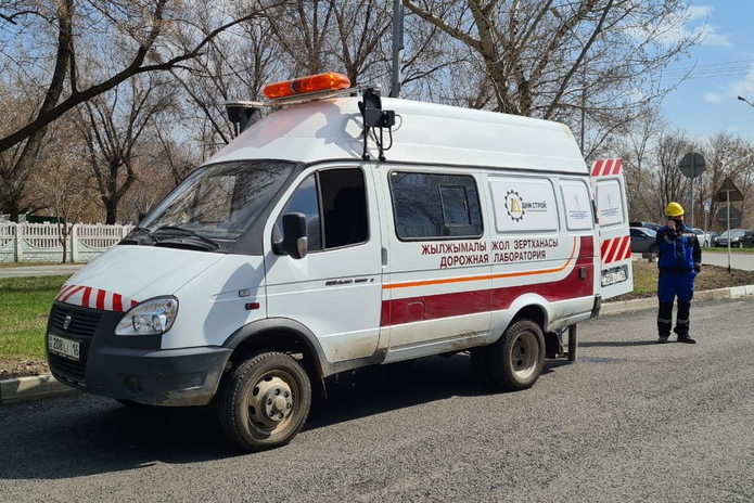 При ремонтах дорог смотрят асфальт, бордюры, пандусы