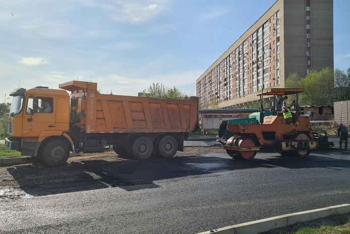 Аким города заставил дорожников менять щебень