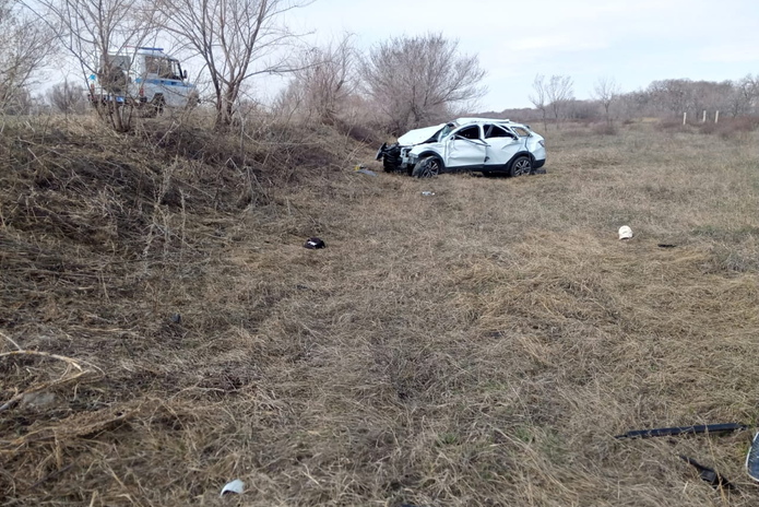 В ВКО водитель без прав и четверо пассажиров попали в ДТП