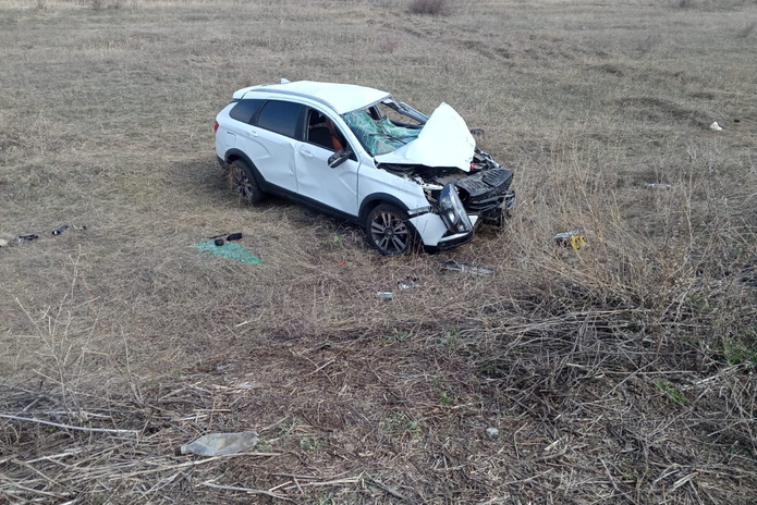 В ВКО водитель без прав и четверо пассажиров попали в ДТП