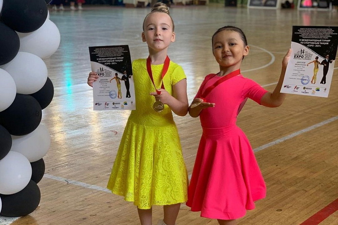 Танцоры ВКО смогли завоевать ряд наград Чемпионата РК по бальным танцам