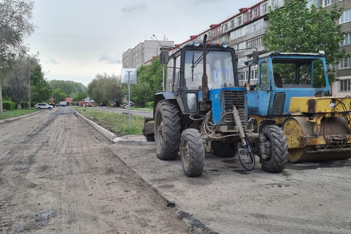 Аким города обнаружил недочёты в ремонте бульвара Гагарина