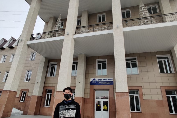 Учиться бизнесу в теории и практике - с таким настроем поступил в КАСУ юноша из Вэньчжоу