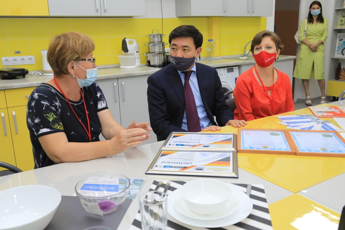 Аким города посетил самые необычные классы технологии в городе