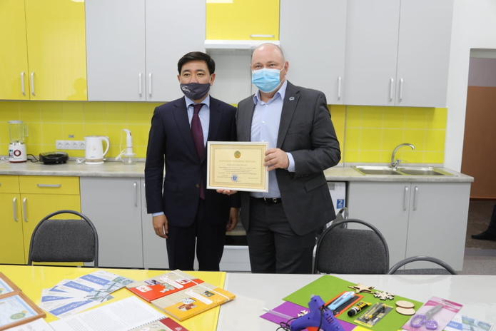 Аким города посетил самые необычные классы технологии в городе