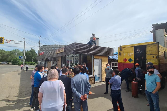 Незаконное строение чуть не снесли принудительно