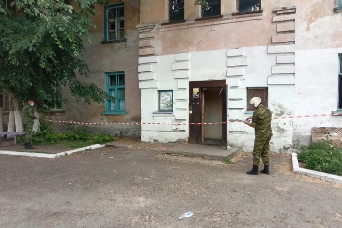 В Усть-Каменогорске обрушился потолок в жилом доме