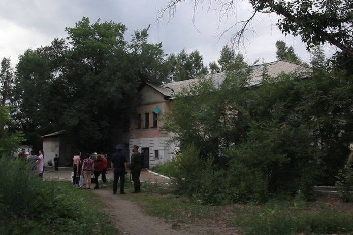 В Усть-Каменогорске обрушился потолок в жилом доме