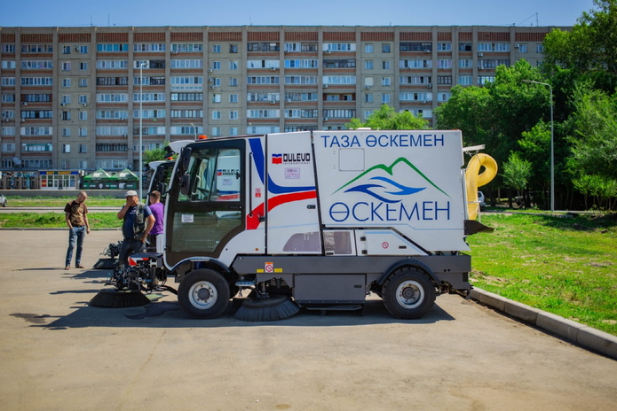 Два итальянских пылесоса для улиц купили Усть-Каменогорску