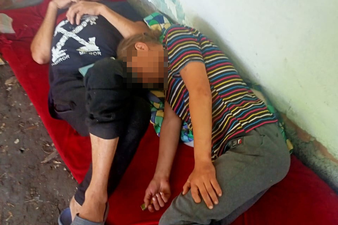 Так живут дети Усть-Каменогорска: хлам, нищета, алкоголь