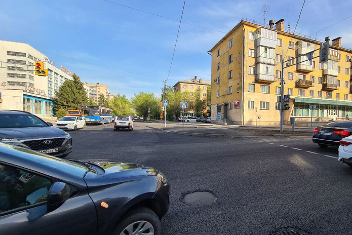 Впервые в Усть-Каменогорске ремонт дороги сделали за месяц