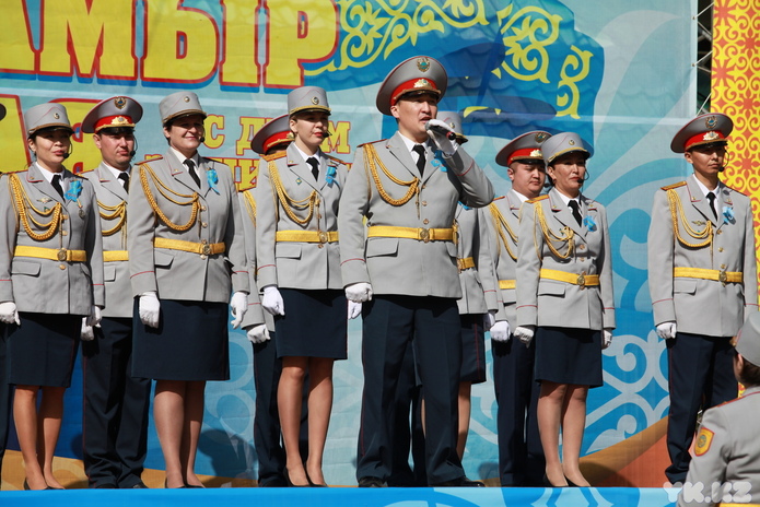 7 мая в Усть-Каменогорске праздничным концертом отметили День защитника Отечества