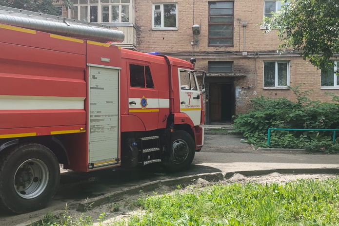 Двое детей и бабушка пострадали при пожаре в Усть-Каменогорске