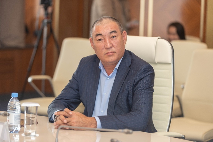 Известный писатель Алибек Кантарбаев отпраздновал 75-летие