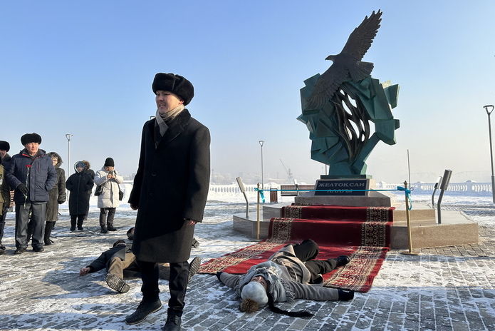 В Усть-Каменогорске появилась скульптурная композиция 