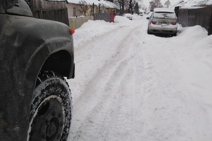 Мусор в Усть-Каменогорске не будут вывозить из нечищеных дворов