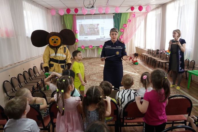 В Усть-Каменогорске появился Спасатель-Чебурашка
