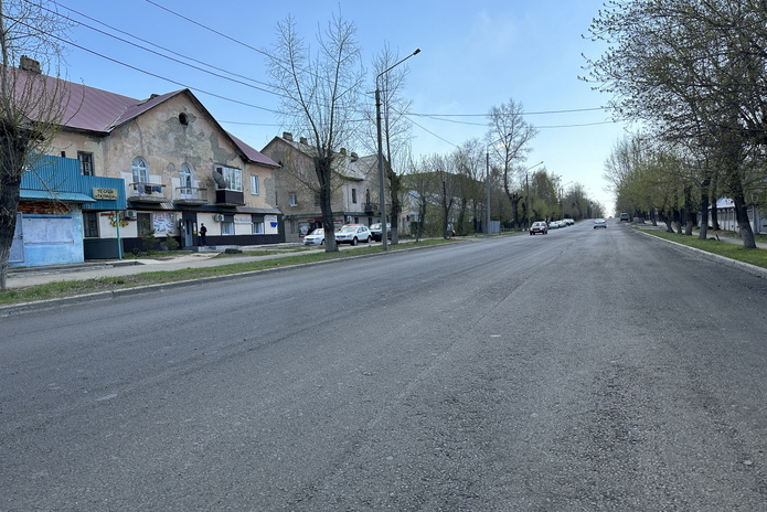 В Усть-Каменогорске продолжается ремонт на улице Темиржолшылар и проспекте Абая