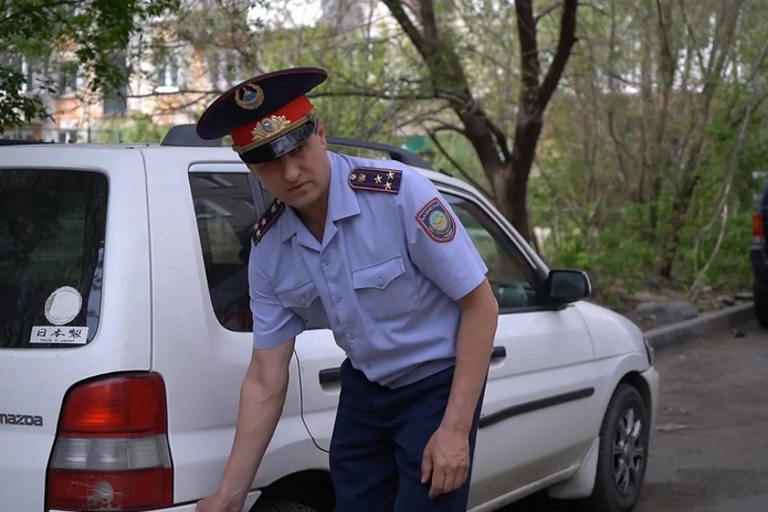 В Усть-Каменогорске водители ежедневно создают препятствия работе спецслужб