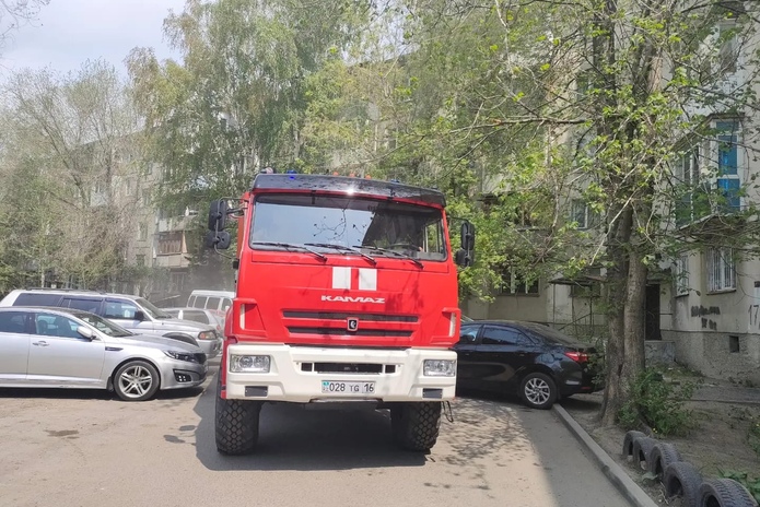 В Усть-Каменогорске водители ежедневно создают препятствия работе спецслужб