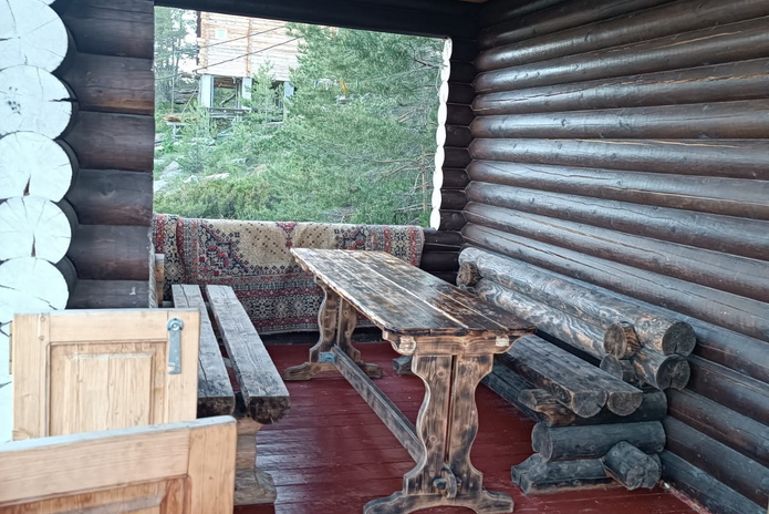 8-ми местный деревянный дом на берегу Бухтарминского водохранилища - для вашего отдыха
