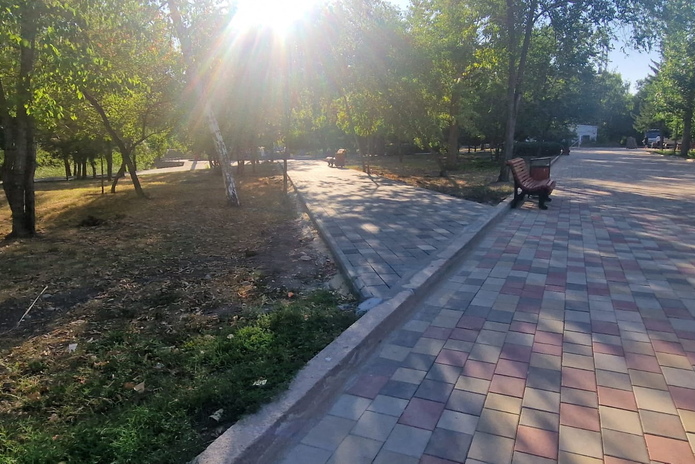 В парке Металлург появилась парковка и скейт-парк