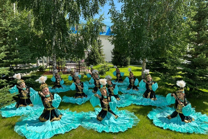 Казахский и украинский: два танца принесли коллективу из ВКО победу на международном конкурсе