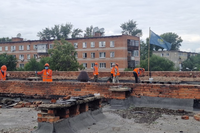 Школьники Усть-Каменогорска чуть не остались без кабинетов