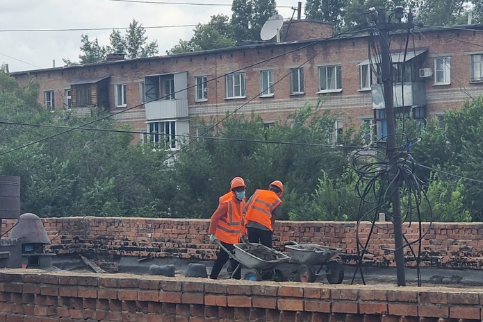 Школьники Усть-Каменогорска чуть не остались без кабинетов