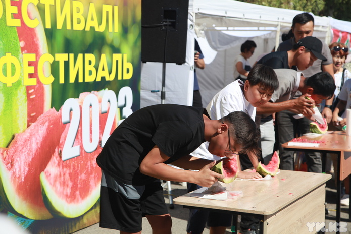 В День города в Усть-Каменогорске состоялся фестиваль арбузов