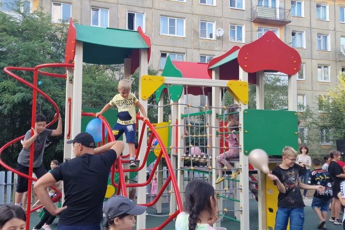 Обновление двора отпраздновали жители улицы Астана
