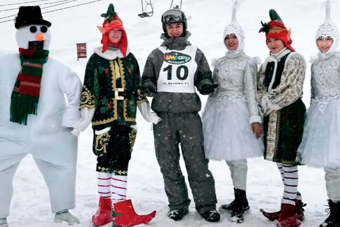 В ВКО на горнолыжном курорте прошли соревнования по сноуборд-кроссу и ски-кроссу