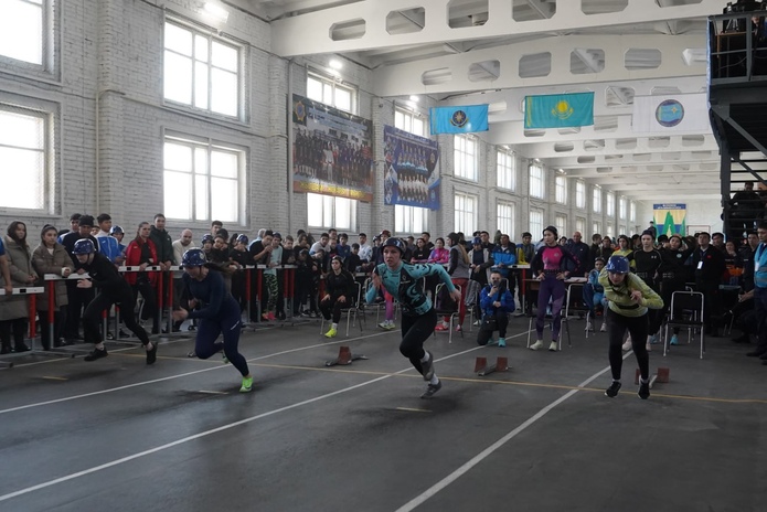 В Усть-Каменогорске продолжается республиканский чемпионат по пожарно-спасательному спорту