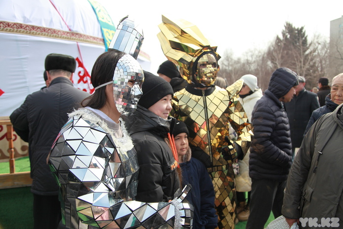 В Усть-Каменогорске широко празднуют Наурыз