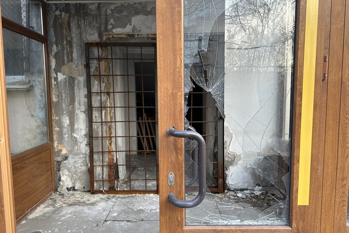 В Усть-Каменогорске начался ремонт в здании бывшего детского сада на улице Протозанова