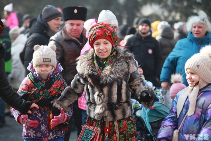 В Усть-Каменогорске широко отметили Масленицу