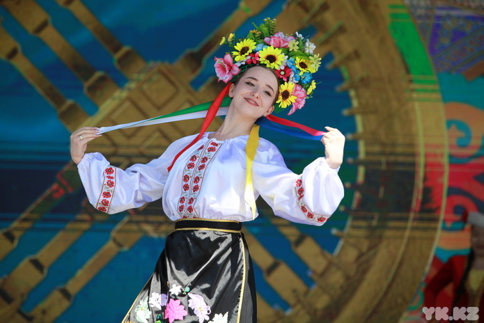 В Усть-Каменогорске отмечают День единства народа Казахстана