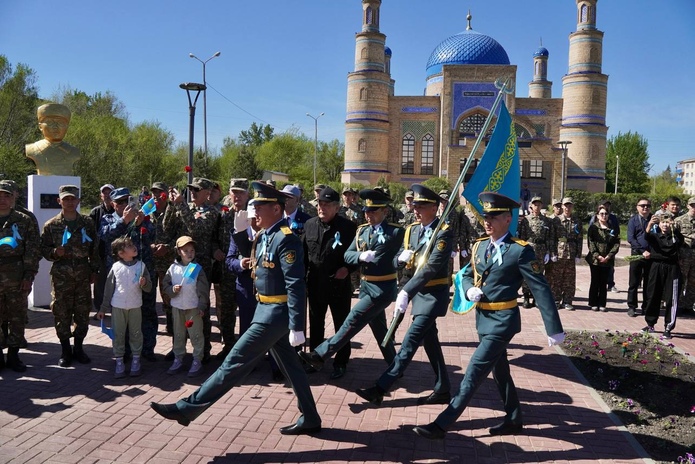 В Уланском районе появился мурал Касыма Кайсенова