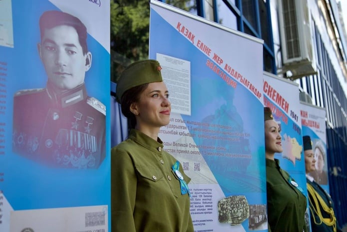 В Усть-Каменогорске встретили участников парада в Астане