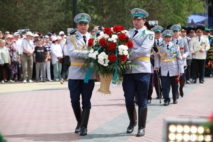 В Усть-Каменогорске празднуют 80 лет Великой Победы