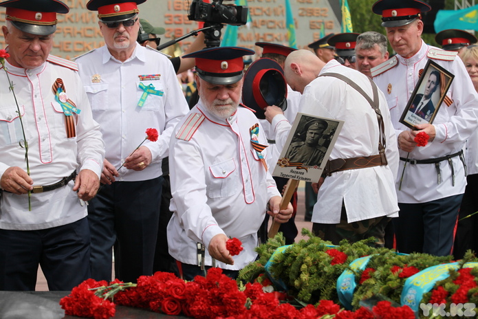 В Усть-Каменогорске празднуют 80 лет Великой Победы