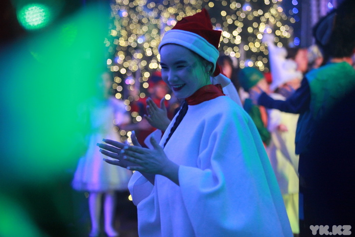 В Усть-Каменогорске состоялась новогодняя ёлка акима города